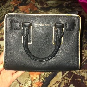 Crossbody bag